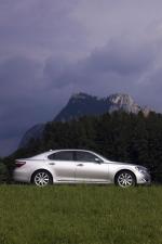 Lexus LS460 2009 года